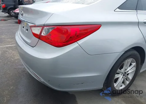 2013 Hyundai Sonata Gls z USA, uszkodzony, nr VIN 5NPEB4AC5DH696878